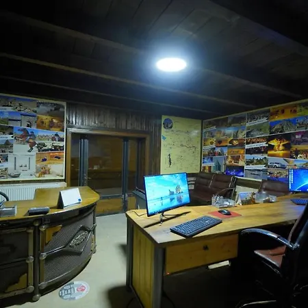 Szálloda Shoestring Stone House 3*