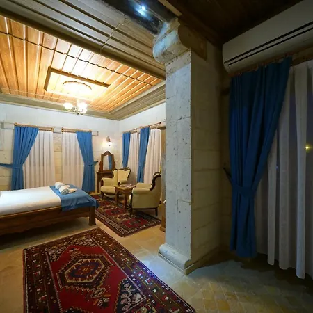 Hotel Shoestring Stone House 3*