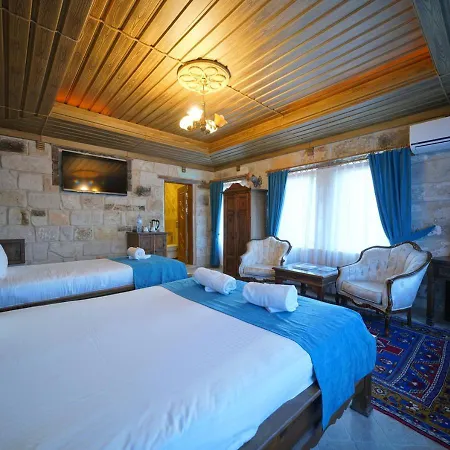 Shoestring Stone House Hotel