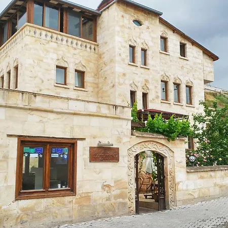 Hotel Shoestring Stone House