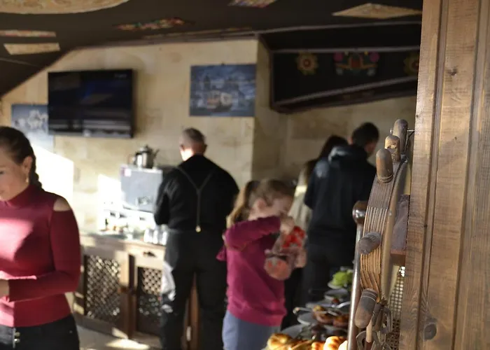 Hotel Shoestring Stone House 3*