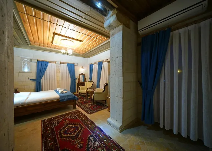 Hotel Shoestring Stone House 3*