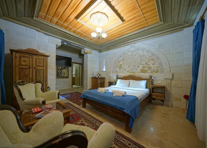 Shoestring Stone House Hotel 3*