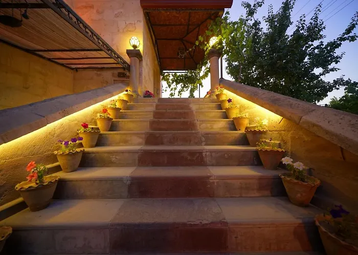 Shoestring Stone House Hotel 3*