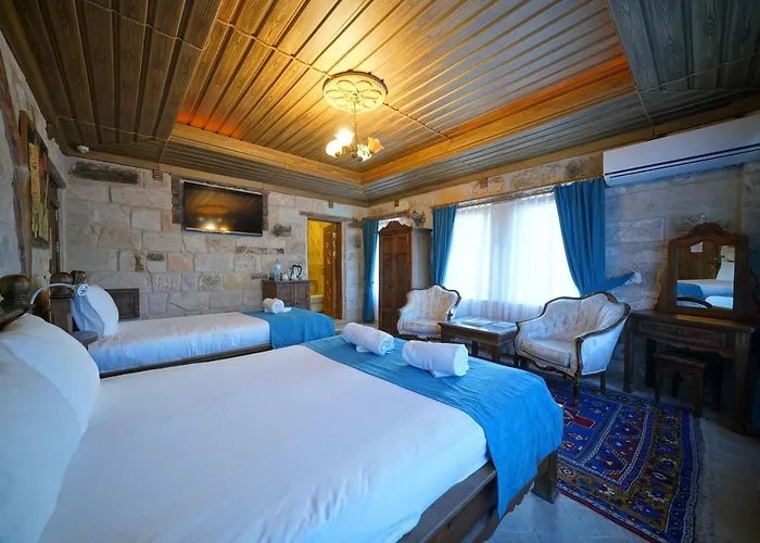 Shoestring Stone House Hotel