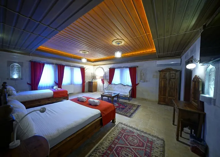 Shoestring Stone House Hotel 3*