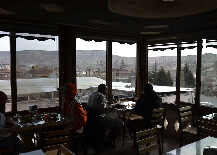 Hotel Shoestring Stone House