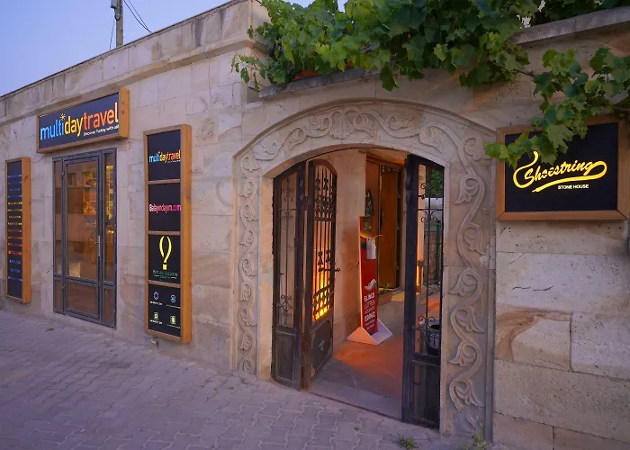 Hotel Shoestring Stone House