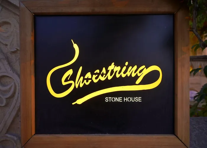 Hotel Shoestring Stone House 3*